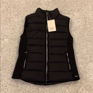 KIDS BLACK PUFFER VEST: SIZE 12